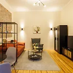 Chic In Historical Center Apartment *