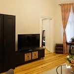 Apartment Chic In Historical Center Timisoara