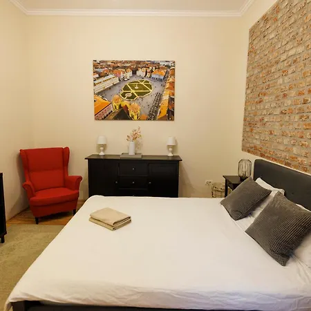 Apartment Chic In Historical Center