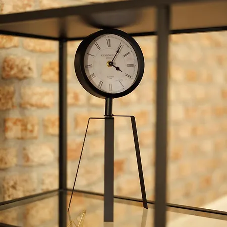 Chic In Historical Center